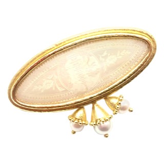 Late 20th Century Elizabeth Locke Mother of Pearl & Cultured Pearl Hammered Yellow Gold Brooch Pin For Sale