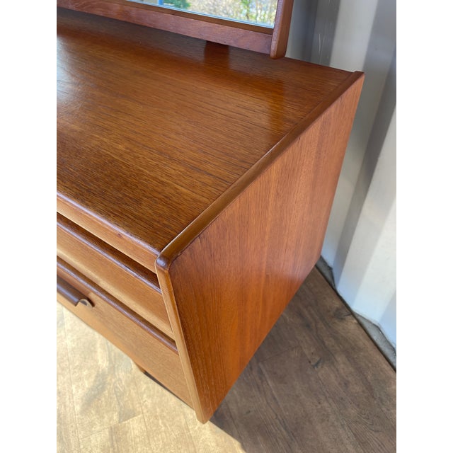 Brown Mid-Century Modern Teak Dressing Table with Mirror by William Lawrence, 1960s For Sale - Image 8 of 18