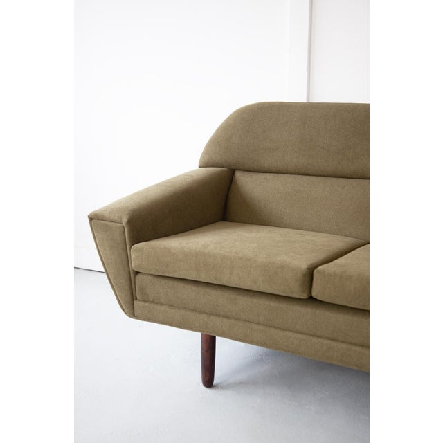 Mid-Century Modern Vintage Danish Sofa in Fabric, 1960s For Sale - Image 3 of 8
