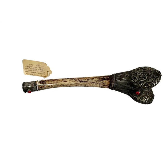 19th Century Tibetan Bone Trumpet With Silver and Coral Mounts For Sale In Dallas - Image 6 of 6