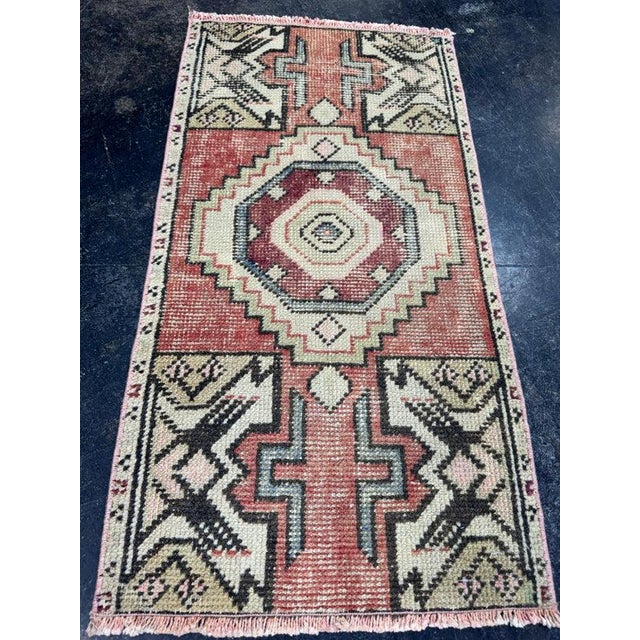 Contemporary Turkish Yastik Rug 1'6" x 2'10" For Sale - Image 3 of 5