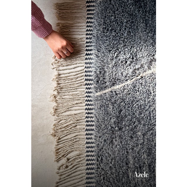 Ombré Diamond Trellis Hand-Knotted Wool Rug | 10'6" X 8'8" | One of a Kind For Sale - Image 6 of 12