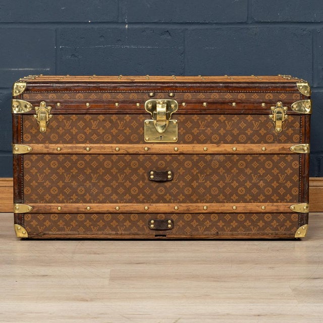 Louis Vuitton 20th Century Trunk in Monogram Canvas from Louis Vuitton, France, 1900s For Sale - Image 4 of 18