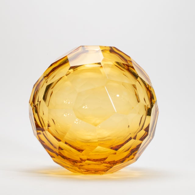 Hand-Blown Murano Globe Vase in Amber For Sale - Image 4 of 8