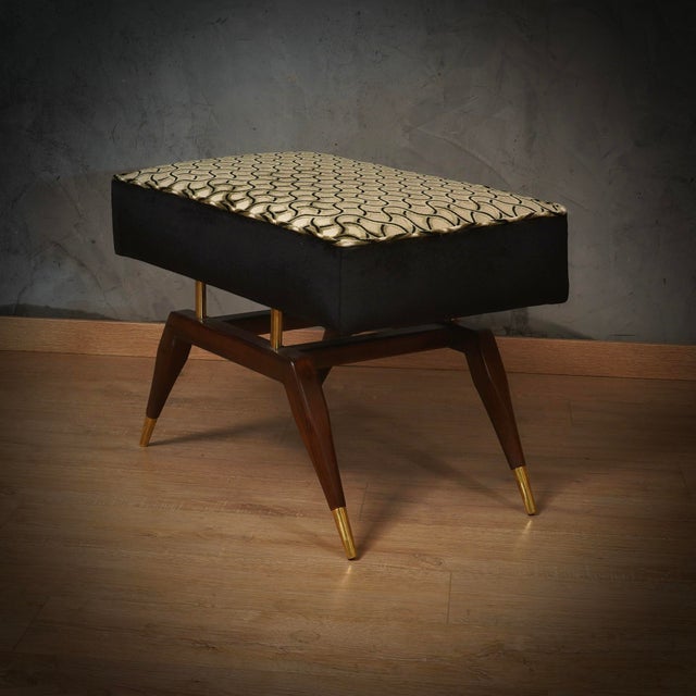 Velvet, Brass and Beech Ottoman in the style of Gio Ponti, 2000s For Sale - Image 4 of 9