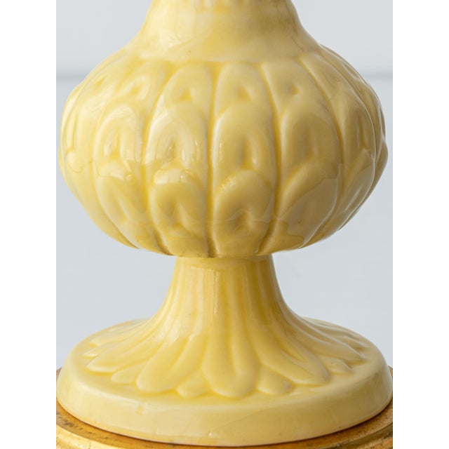 Butter Yellow Ceramic Table Lamp with Pink Silk Pleated Shade from Casa Pupo, Spain, 1960s For Sale - Image 4 of 15