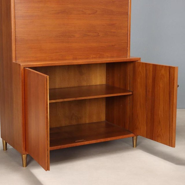 Vintage Larch Veneer, Brass and Glass Display Bookcase, 1960s For Sale - Image 5 of 11