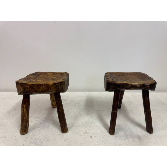 Rustic Brutalist Tripod Stools in Elm, 1960s, Set of 2 For Sale - Image 4 of 17