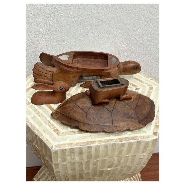 Wood 1970s Ooak Wood Sea Turtle/Rabbit/Emerald/Lapis Box For Sale - Image 7 of 10