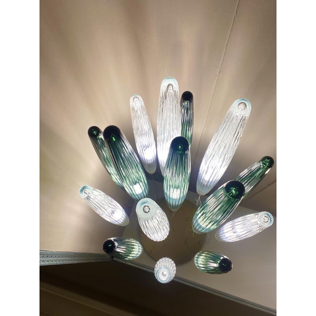 2020s Contemporary Luxury Italian Green "Swords" Murano Glass Cascade by Simoeng For Sale - Image 5 of 7
