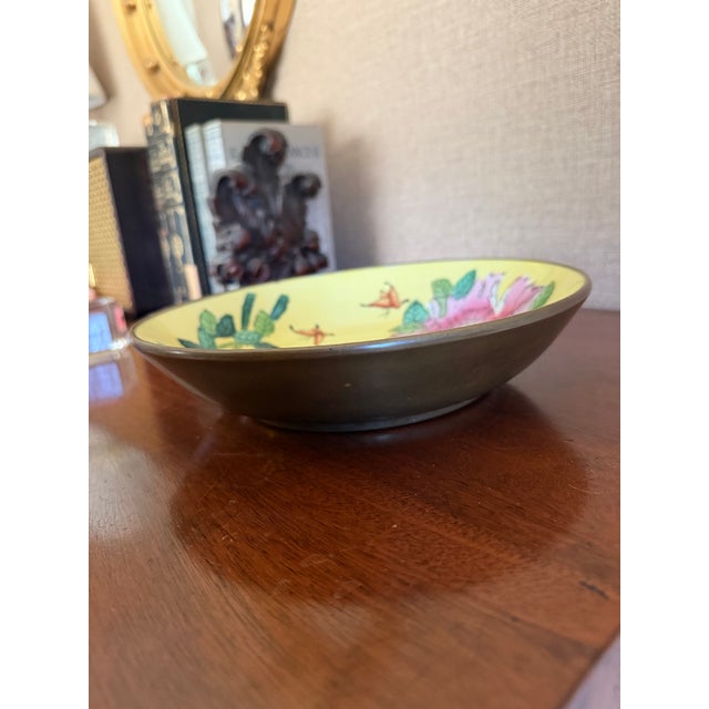 Asian Porcelain Decorative Bowl in Brass For Sale - Image 4 of 8