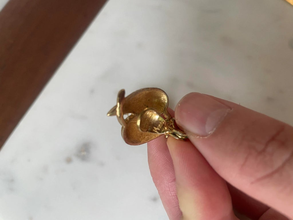 Boucles D'oreilles Vintage Monet Clip - Vert Framboise, Milieu De Siècle - Signées