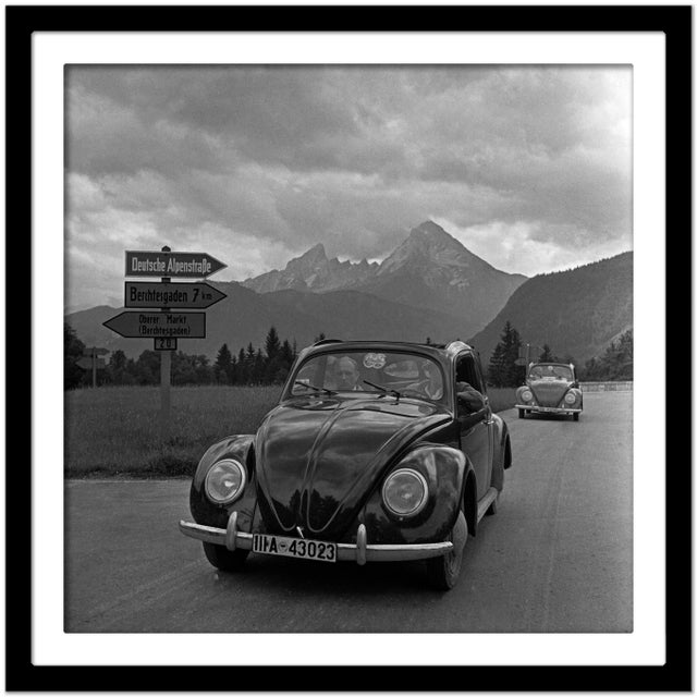 People Traveling in Volkswagen Beetle, Germany, 1939, Printed 2021 For Sale - Image 4 of 5