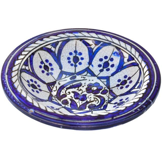 Late 19th Century Late 19th Century Blue Moorish Ceramic Plate With Floral Pattern For Sale - Image 5 of 8