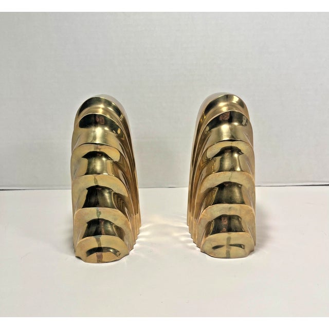 Set of 2 Vintage Art Deco Style Solid Brass Scalloped Bookends Non-Slip Aprox. dimensions: 6.5"H x 5.5"W x 3"D Very good...