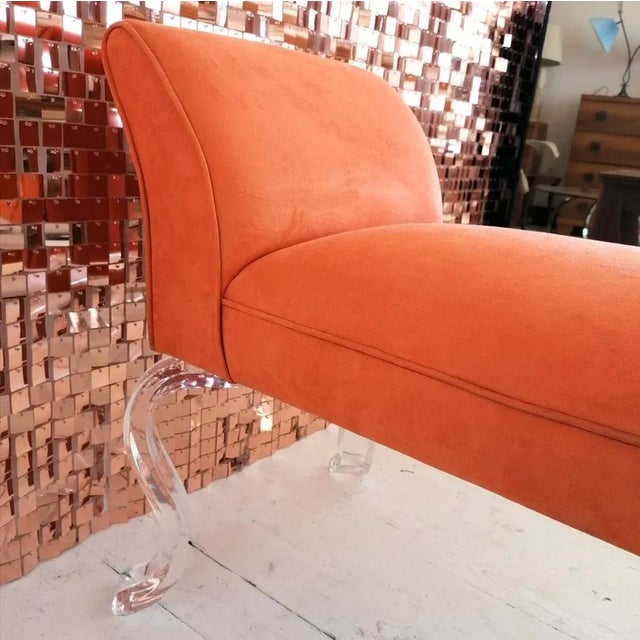 1980s Large Vintage Postmodern Bench with Curved Acrylic Glass Legs by Shlomi Haziza, USA, 1980s For Sale - Image 5 of 9