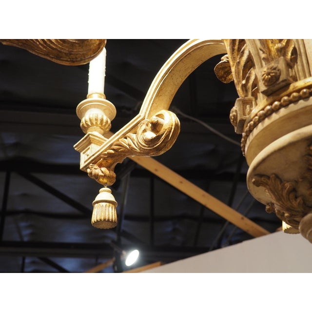 Early 20th Century Large Early 1900s Painted and Gilded Wooden Chandelier From Italy, 72.5 X 49 In For Sale - Image 5 of 18
