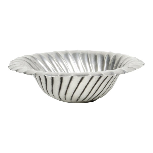 1920s Vienna Secession Polished Silver Bowl by Josef Hoffmann for Wiener Werkstätte, Austria For Sale