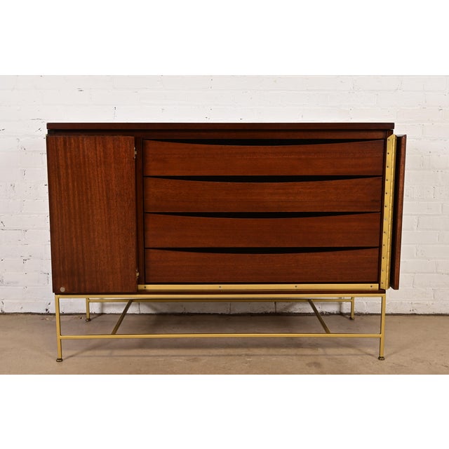 1950s 1950s Paul McCobb Irwin Collection Mahogany and Brass Sideboard, Credenza, or Bar Cabinet, Newly Refinished For Sale - Image 5 of 16
