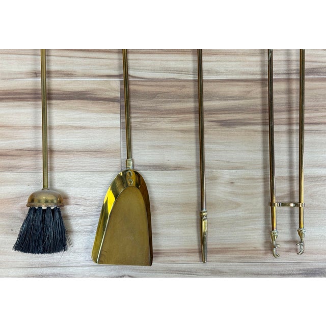 Brass Vintage English Country Hunting Bugle Horn Finial Brass Fireplace Tools For Sale - Image 8 of 8