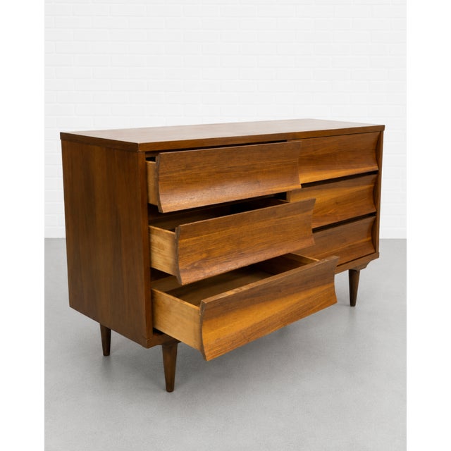 Johnson Carper Mid Century Modern Walnut Lowboy Dresser | Sculpted Front 6 Drawer Credenza | Refinished Vintage MCM Bedroom Storage Cabinet, C. 1960’s For Sale - Image 4 of 16