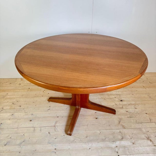 Wood Danish Extendable Round Teak Dining Table, 1961 For Sale - Image 7 of 7
