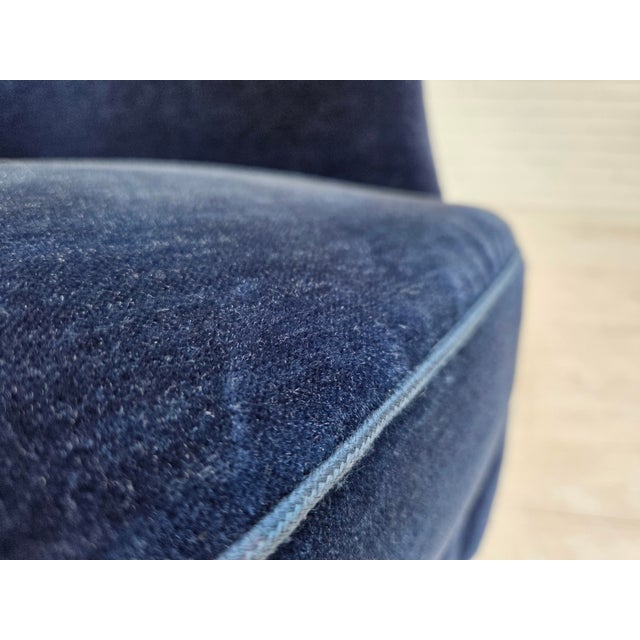 Danish Two-Seater Sofa in Dark Blue Furniture Velour, 1960s For Sale - Image 14 of 15