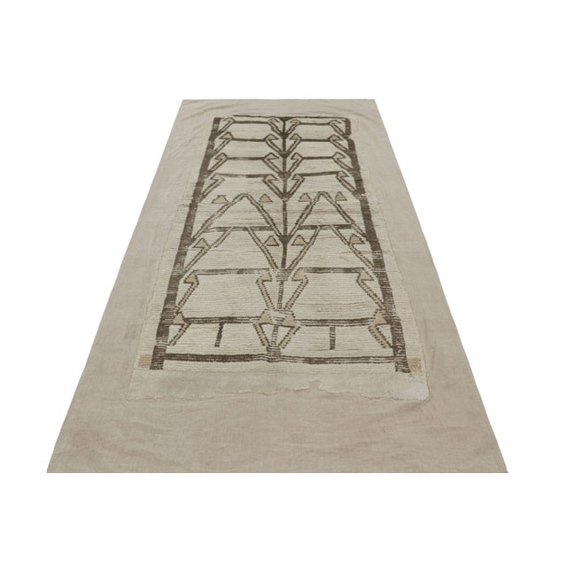 1970s Vintage Turkish Rug With Geometric Patterns by Rug & Kilim For Sale - Image 5 of 7