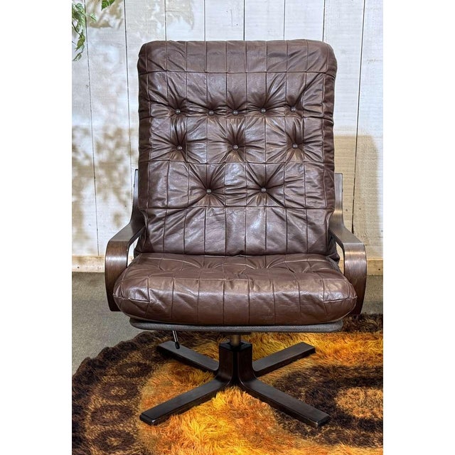 Wood Norwegian Swivel Chairs in Leather and Beech, 1970s, Set of 2 For Sale - Image 7 of 15