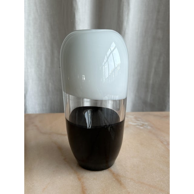 Postmodern Black and White Murano Glass Vase by Carlo Moretti, Italy, 2000s For Sale - Image 4 of 11