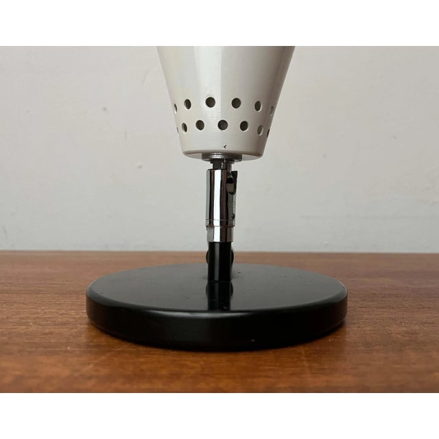 Mid-Century Modern Minimalist Funnel Table Lamp, 1960s For Sale - Image 16 of 18