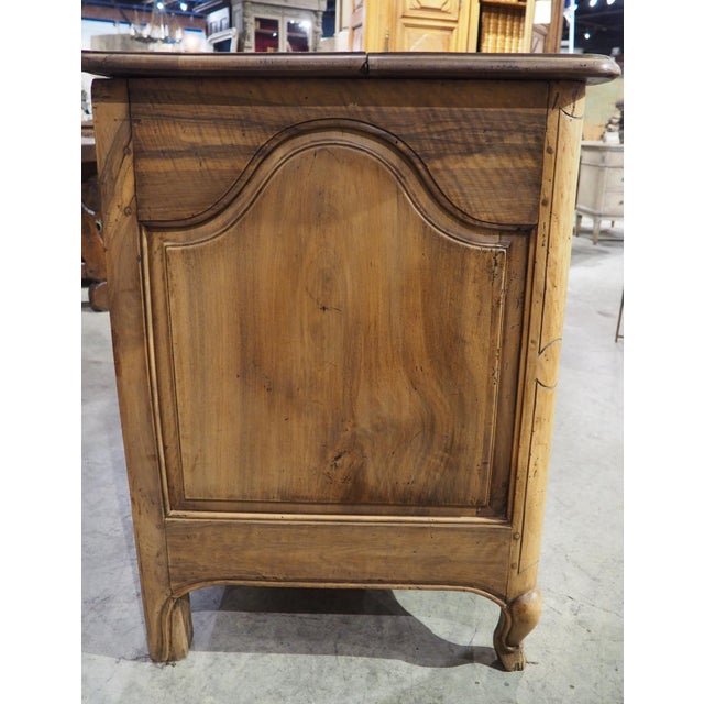 Circa 1750 French Crossbow Front Commode in Lightly Scrubbed Walnut For Sale - Image 9 of 18