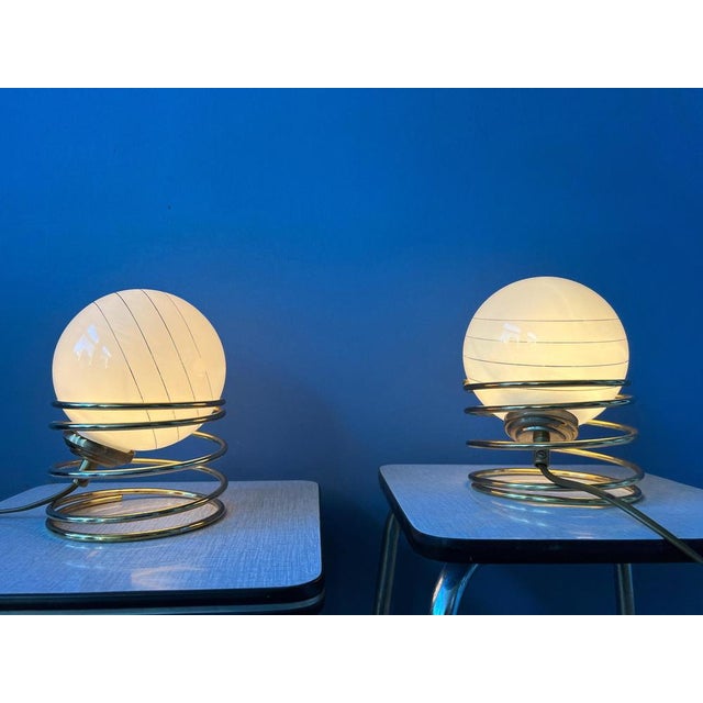 Glass Mid-Century Hollywood Regency Eyeball Table Lamps in Opaline Glass, Set of 2 For Sale - Image 7 of 11