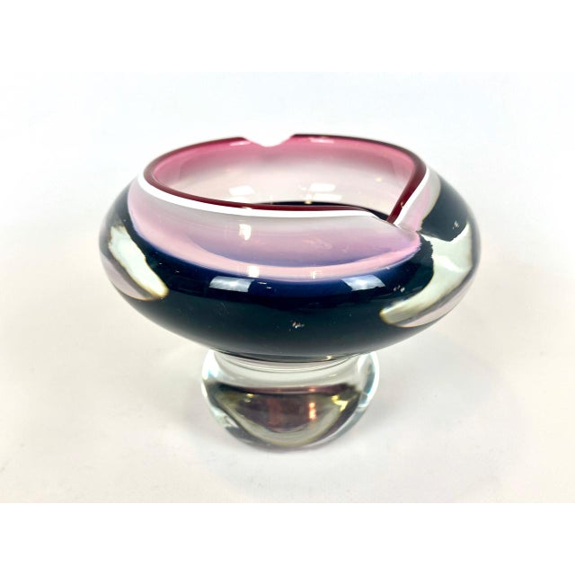 Silver Bohemian Art Glass Ashtray by Josef Hospodka for Chribska Glassworks, 1960s For Sale - Image 8 of 9