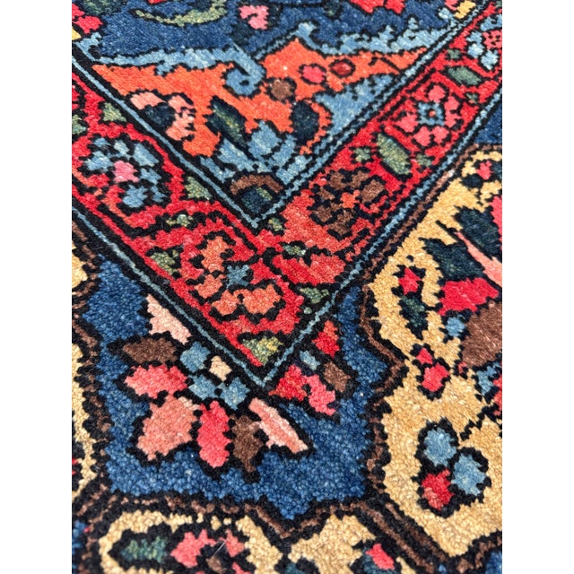 Vintage Bakhtiar Rug in Wool, 1920s For Sale - Image 10 of 18