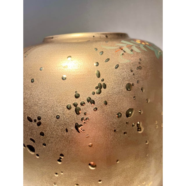 Vintage Japanese Kutani Ware Porcelain Hand Painted Vase 24k Gold Drops 10" For Sale In Los Angeles - Image 6 of 9