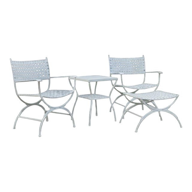 Mid-Century Modern White Aluminum 4-Piece Patio Conversation Set - Set of 4 For Sale