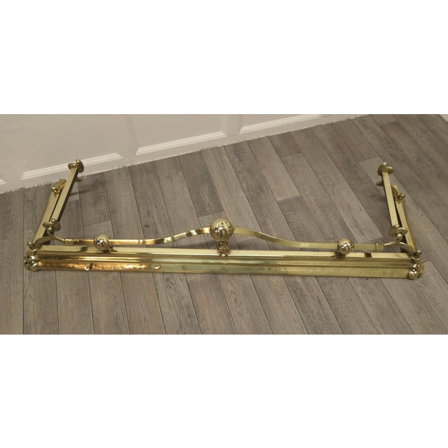Large Art Nouveau Victorian Brass Fender, 1880s For Sale - Image 4 of 8