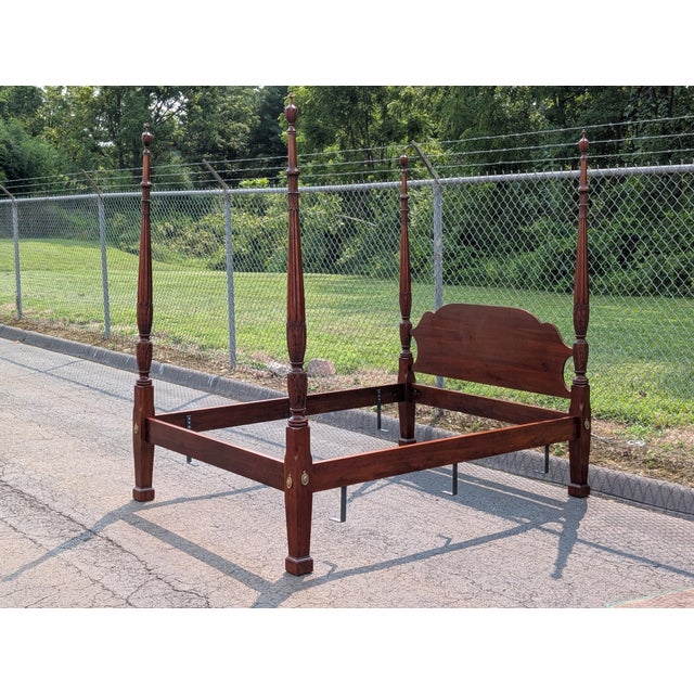 Statton Furniture Vintage Statton Furniture Georgian Style Rice Carved Mahogany Queen Size Poster Bedframe For Sale - Image 4 of 12