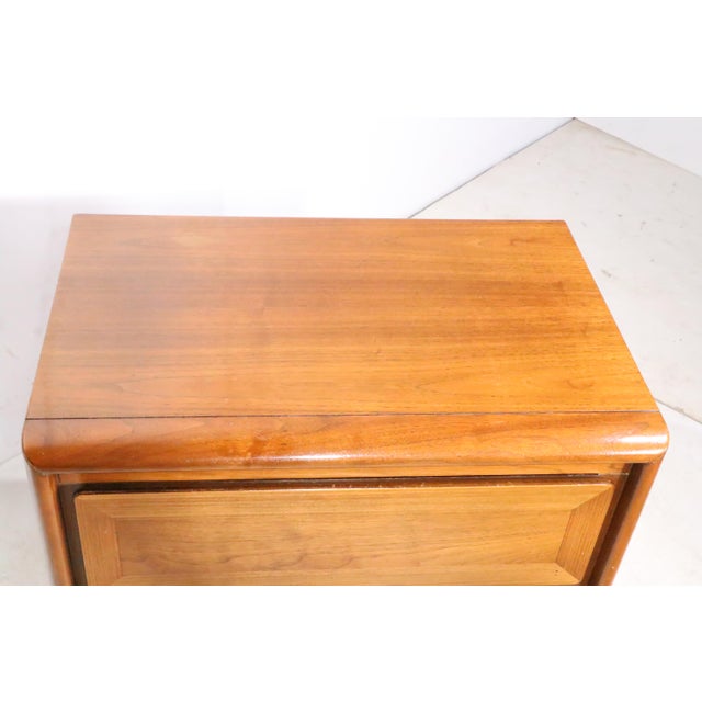 Mid Century Two Drawer Night Stand by American of Martinsville C. 1950/60's For Sale - Image 10 of 11