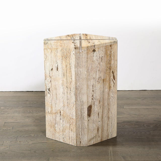 Sophisticated Mid-Century Modernist Crosslight Illuminating Travertine Pedestal For Sale In New York - Image 6 of 14