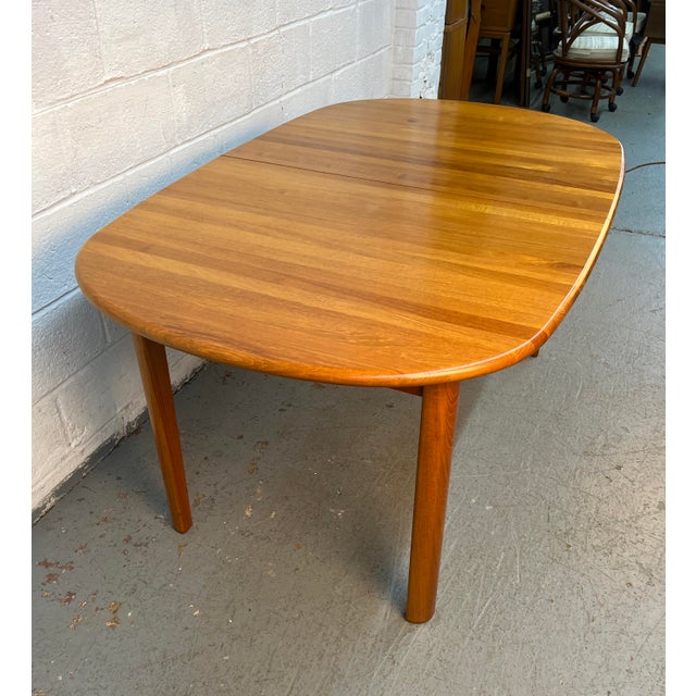 Mid-Century Modern Teak Oval Extension Dining Table For Sale - Image 4 of 16