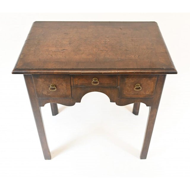 Queen Anne Elm Wood Table, 1820s For Sale - Image 3 of 10