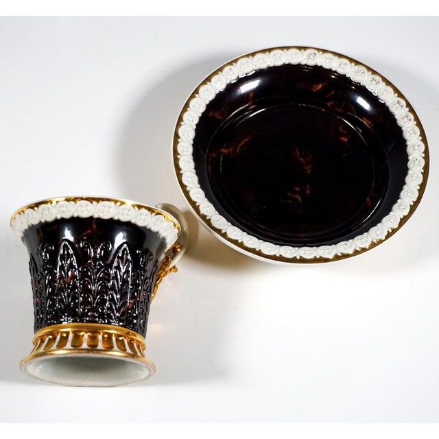 Viennese Imperial Marble and Gilt Porcelain Collecting Cup with Acanthus Relief, 1821, Set of 2 For Sale - Image 4 of 8