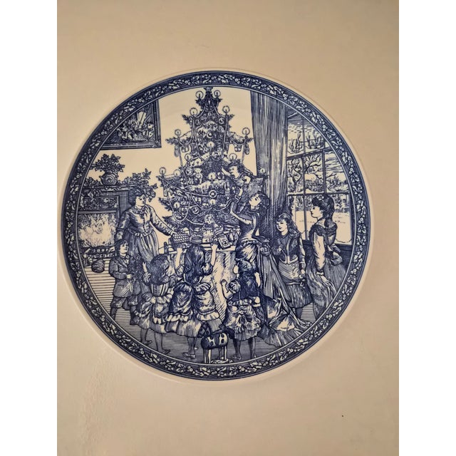 1990s Vintage Spode Blue Room Victorian Christmas Plates - Set of 4 For Sale - Image 5 of 9