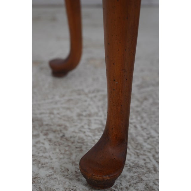 1990s Hekman George III English Style Walnut Dressing Table Lowboy For Sale - Image 10 of 18