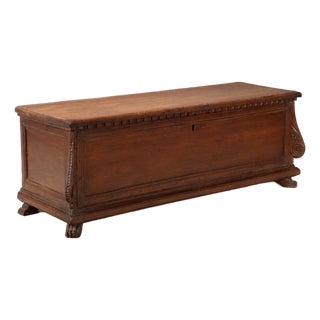 Italian Chest in Walnut, 1700s For Sale