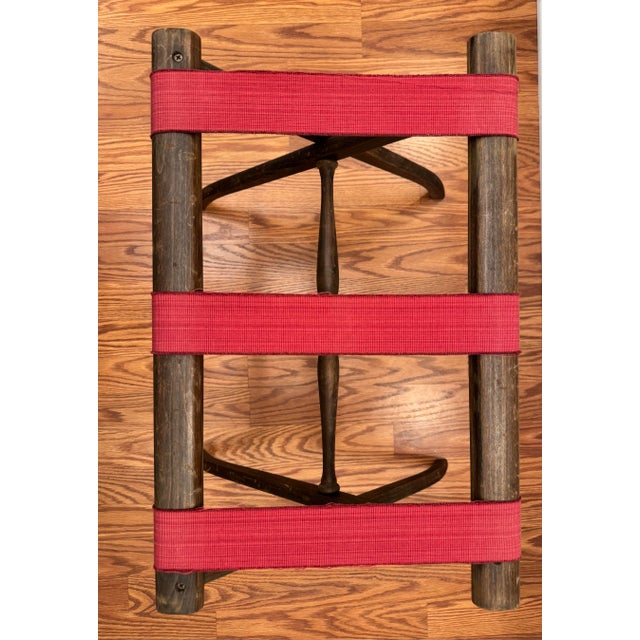 Mid Century Adirondack Style Red Canvas Strap Wooden Collapsible Luggage Rack For Sale In Houston - Image 6 of 10