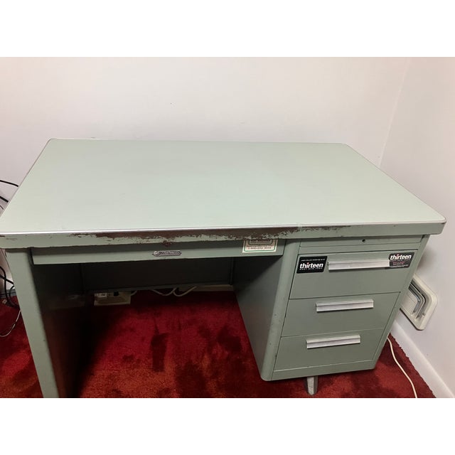 Industrial Vintage Steelmaster Industrial Single-Pedestal Tanker Desk, 1950s For Sale - Image 3 of 7