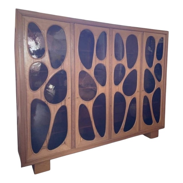 Vincent Gonzalez Showcase, 1960s For Sale